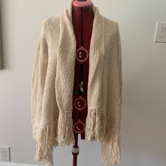 **HOST PICK** BCBG FRINGED CARDIGAN - Picture 2 of 11